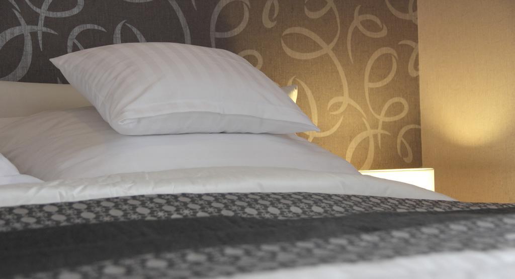 Villapark Luxury Apartman Balatonfuered Exterior foto